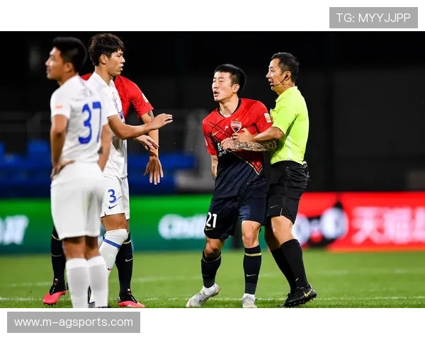 马赛vs南特上半场闷平，下半场红牌与点球改变比赛走向