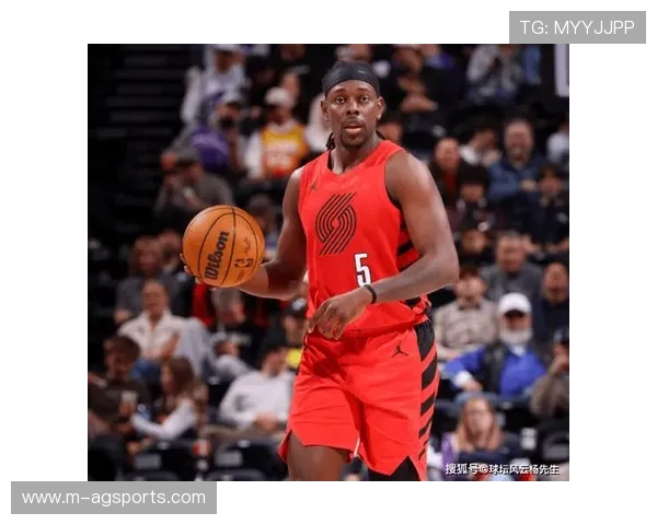 霍勒迪近5战场均21.6+6+5.6,命中率超五成状态火热展现攻防全能 霍勒迪近5战场均21.6+6+5.6,命中率超五成状态火热展现攻防全能